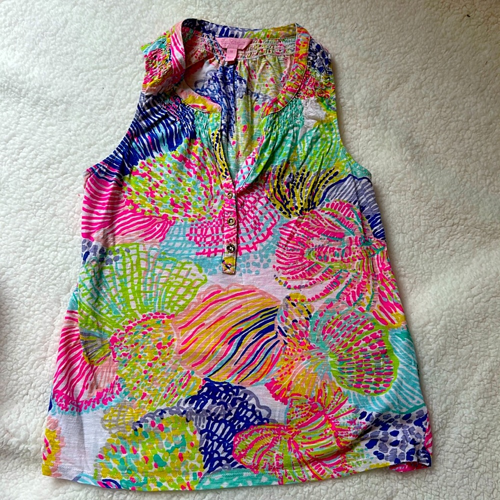 Women’s Lilly Pulitzer medium shirt